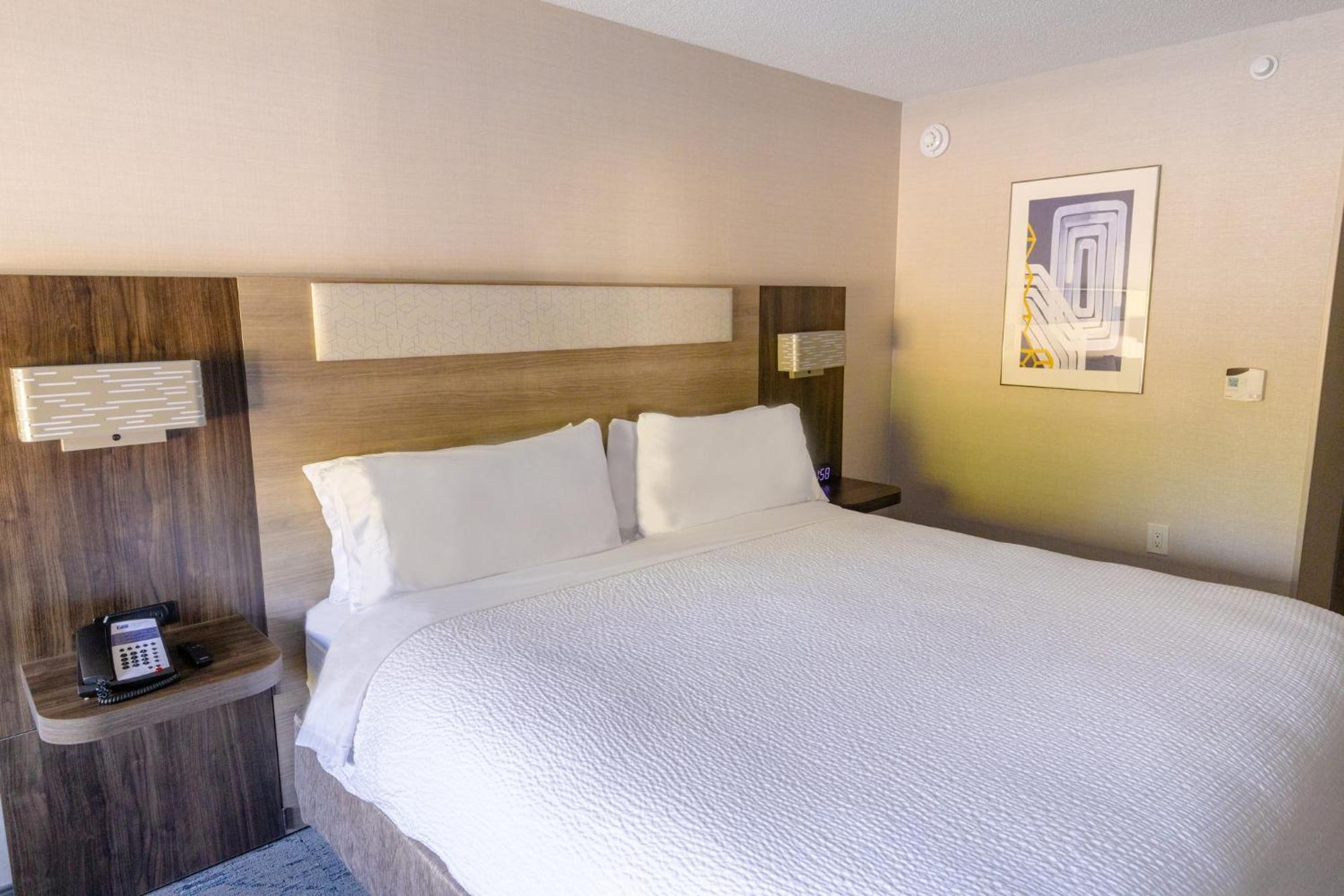 Holiday Inn Express - Neptune By Ihg Exterior foto